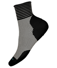 Load image into Gallery viewer, Smartwool Women&#39;s Everyday Herringbone Ankle Boot Sock
